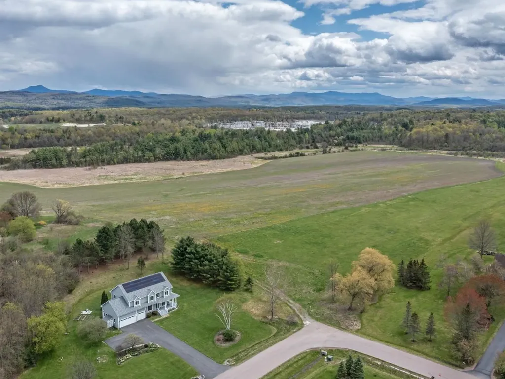 29 Maeck Farm Road Shelburne VT 05482