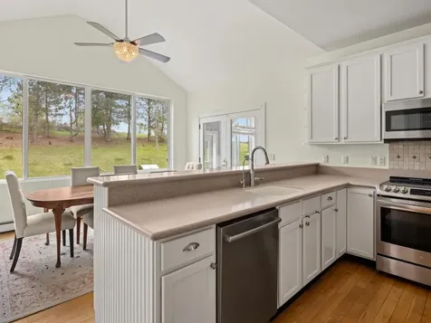 29 Maeck Farm Road Shelburne VT 05482
