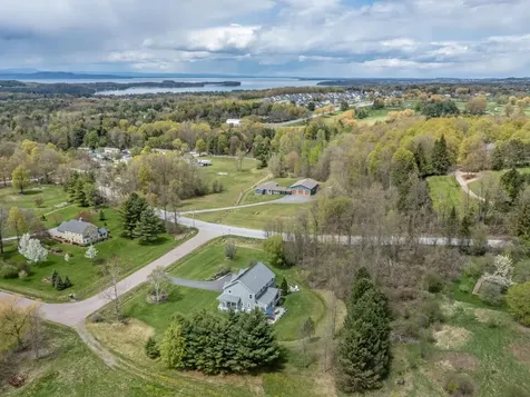 29 Maeck Farm Road Shelburne VT 05482