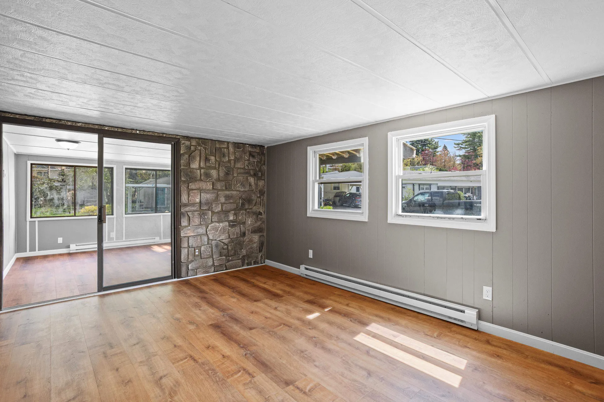 8 Dart Street Hooksett NH 03106