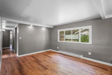 8 Dart Street Hooksett NH 03106