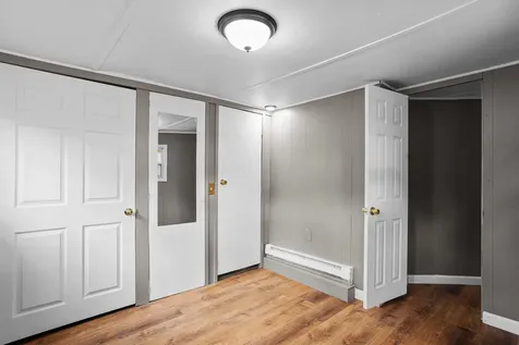 8 Dart Street Hooksett NH 03106