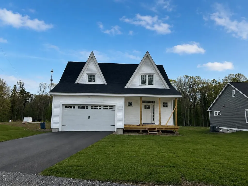 47 Summerwind Place Greenland NH 03840