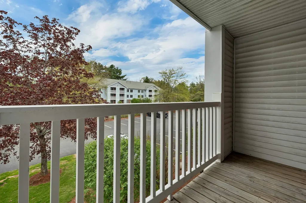 5 Timberwood Drive Goffstown NH 03045