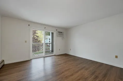 5 Timberwood Drive Goffstown NH 03045