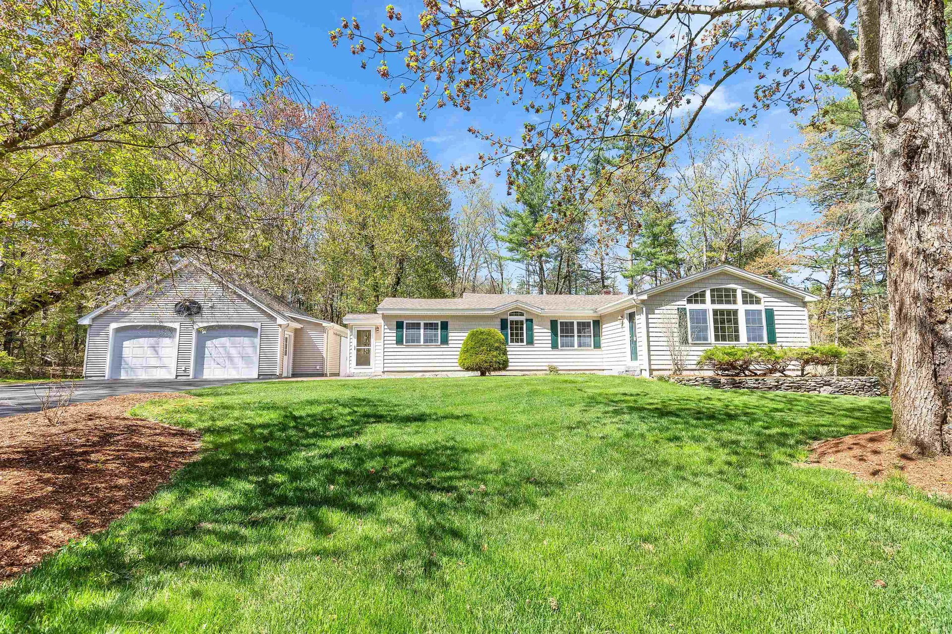 78 Meadowcrest Drive Bedford NH 03110