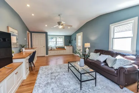 78 Meadowcrest Drive Bedford NH 03110