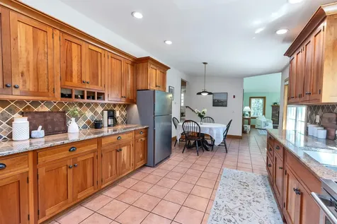 78 Meadowcrest Drive Bedford NH 03110