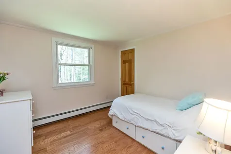 78 Meadowcrest Drive Bedford NH 03110