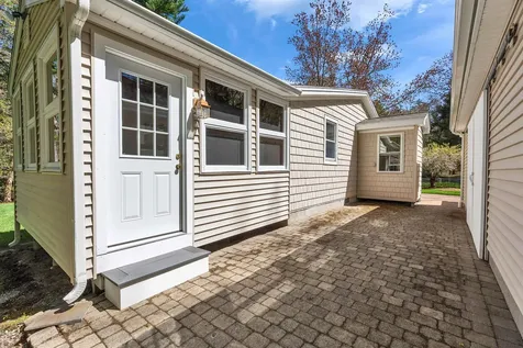 78 Meadowcrest Drive Bedford NH 03110
