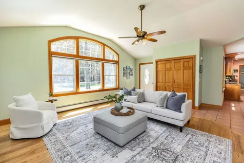 78 Meadowcrest Drive Bedford NH 03110