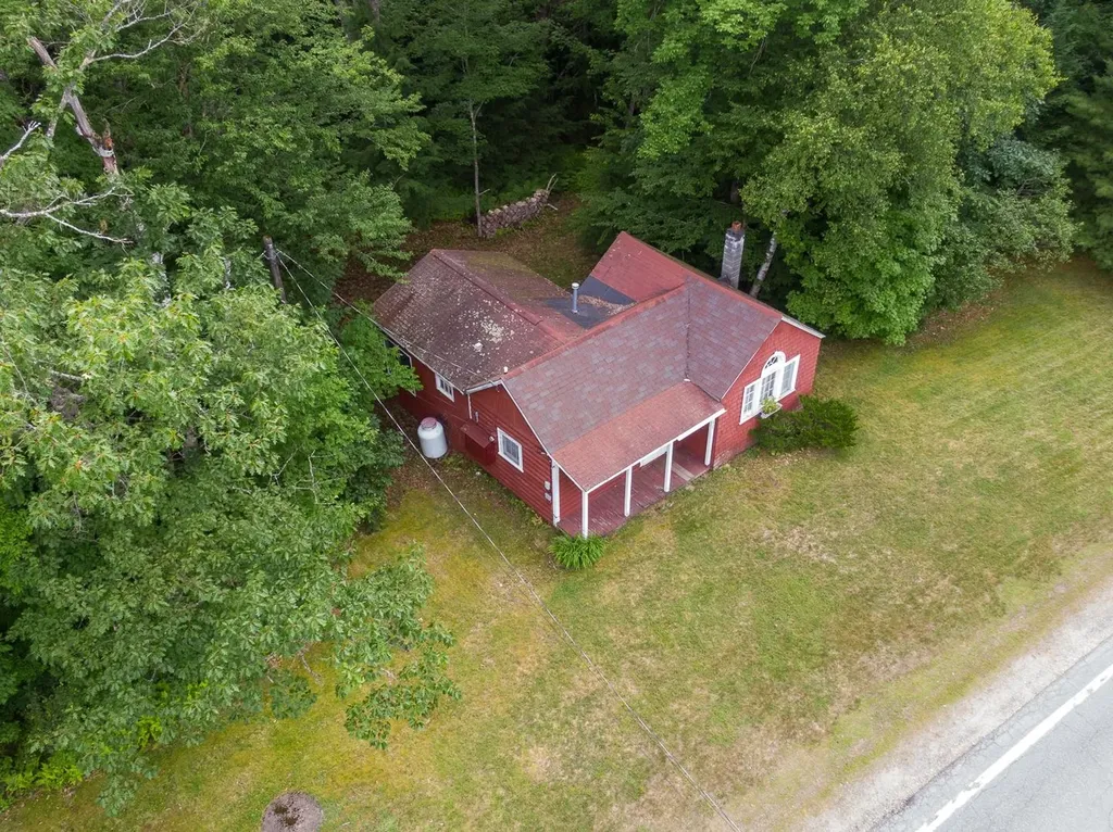 433 Nh Route 25a Wentworth NH 03282