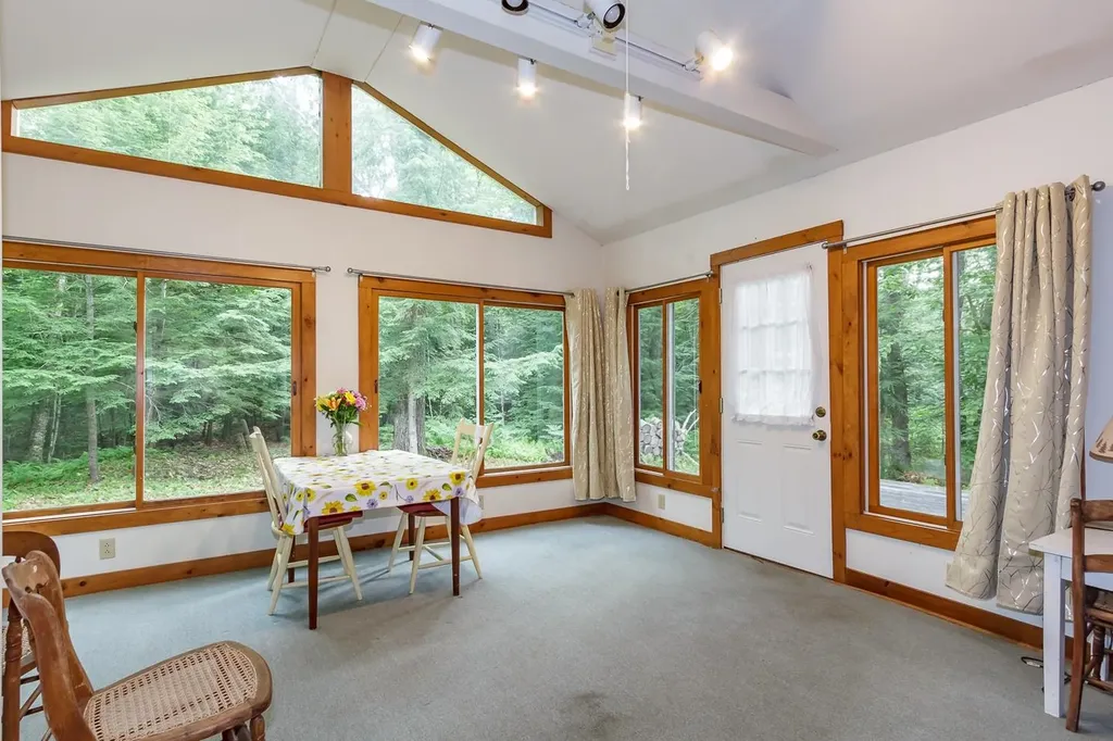 433 Nh Route 25a Wentworth NH 03282