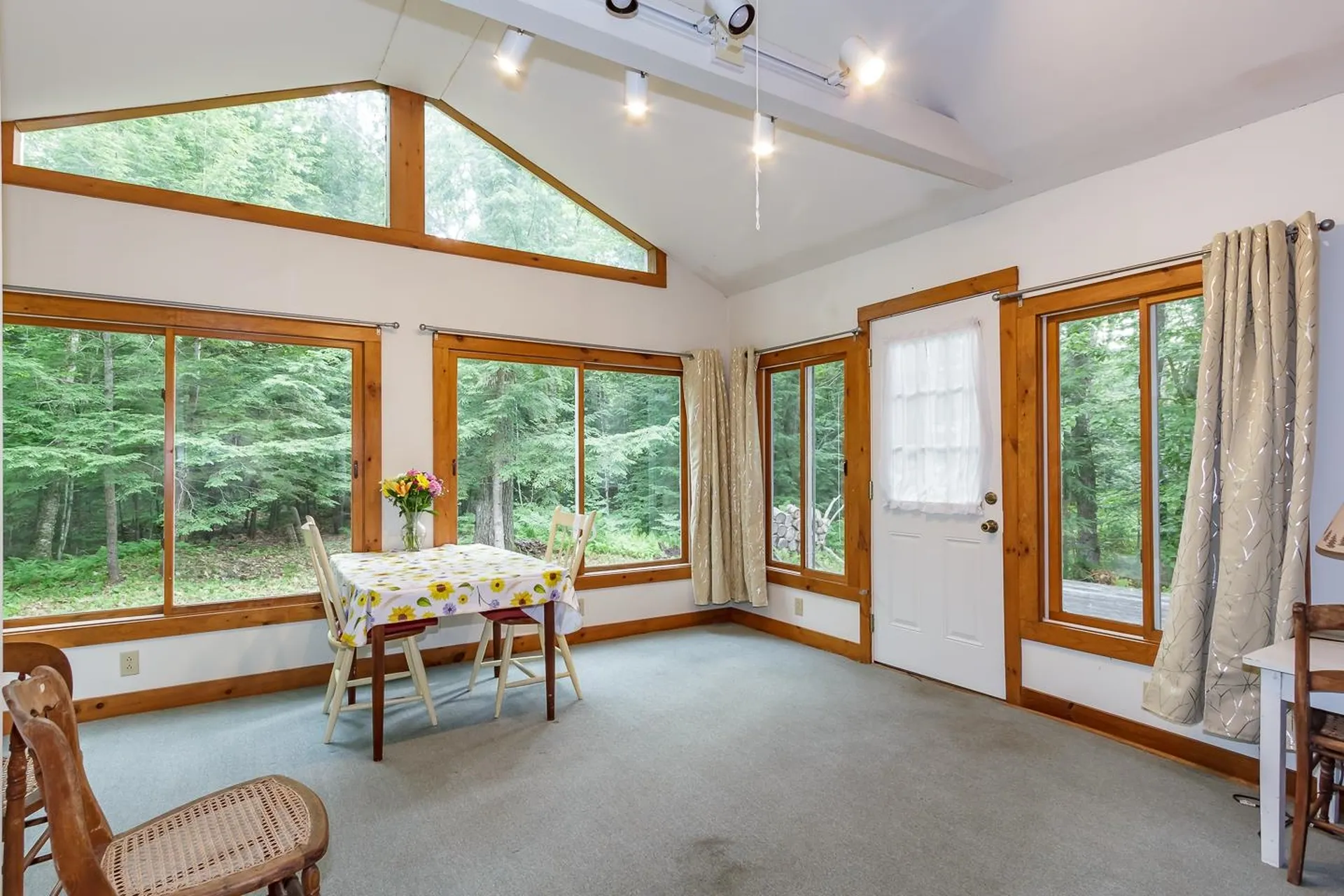 433 Nh Route 25a Wentworth NH 03282