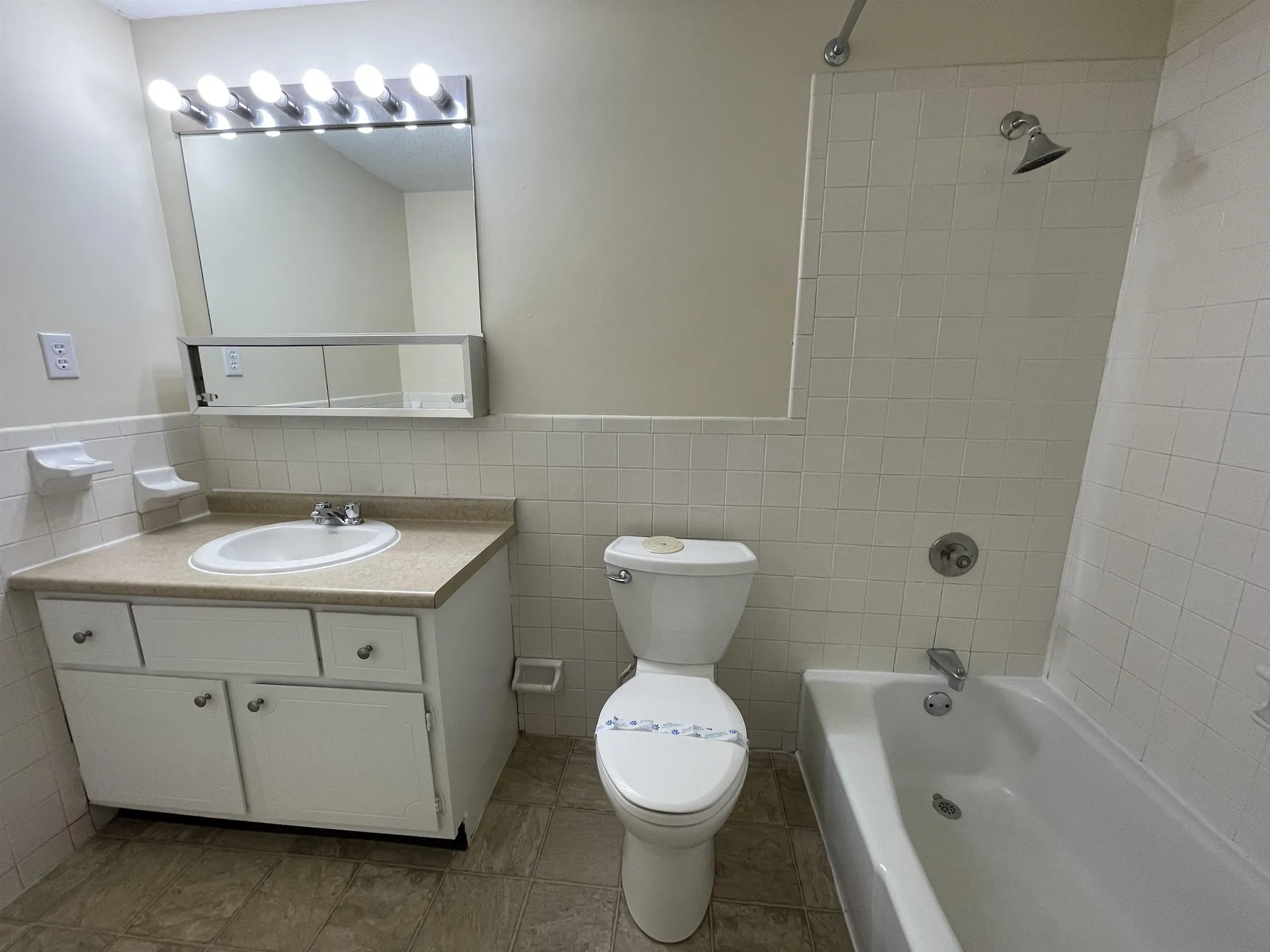 29 Capron Road Milford NH 03055