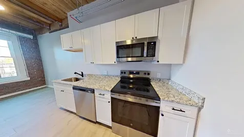 110 East Hollis Street Nashua NH 03060