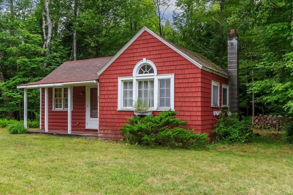 433 Nh Route 25a Wentworth NH 03282