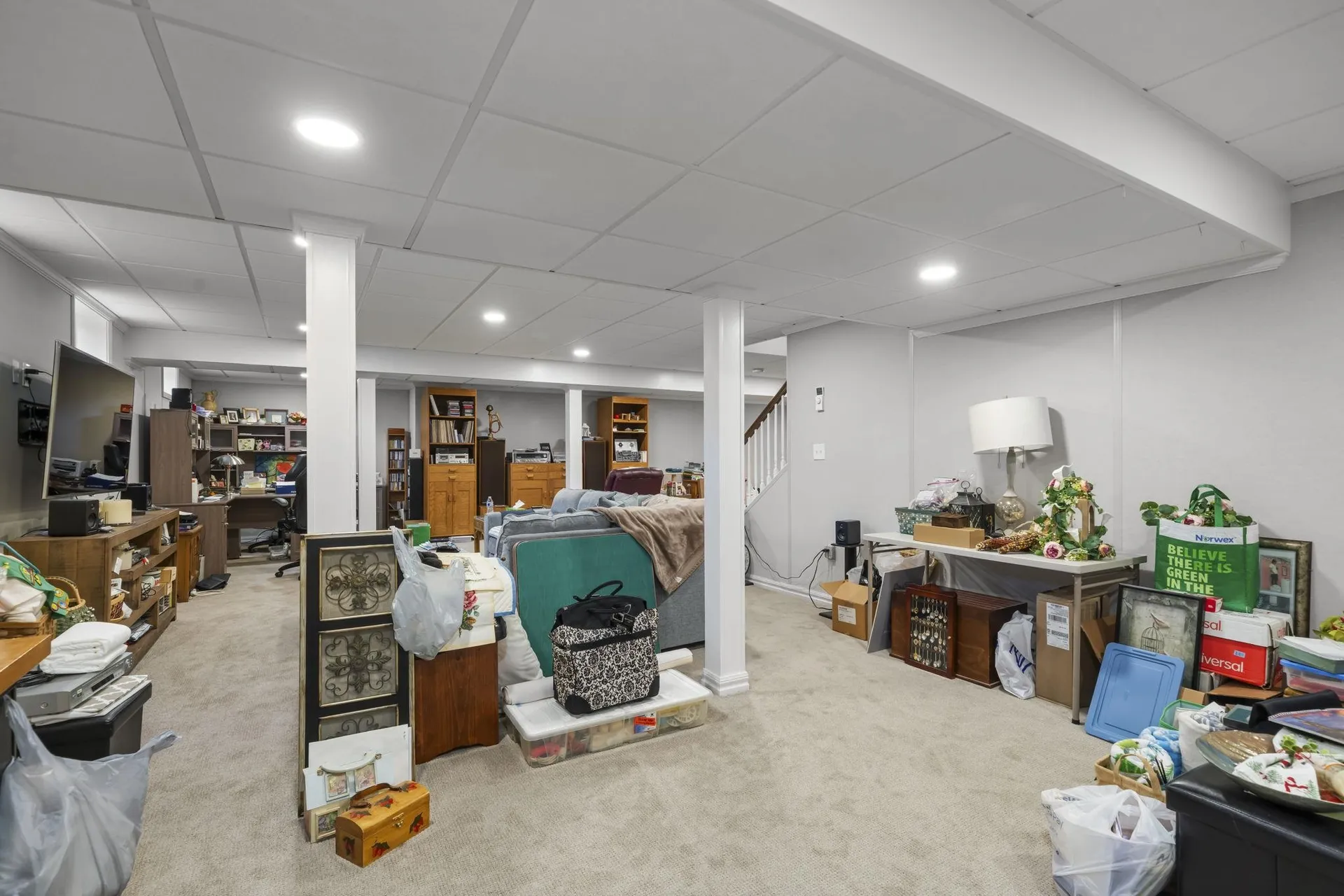 19 Pumpkin Patch Way Londonderry NH 03053