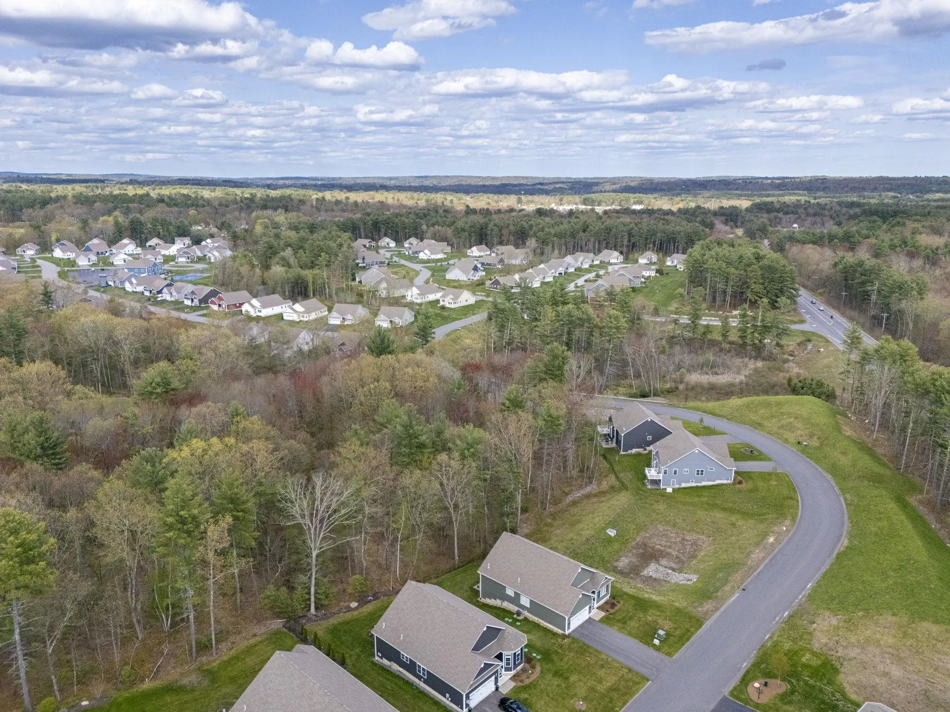 19 Pumpkin Patch Way Londonderry NH 03053