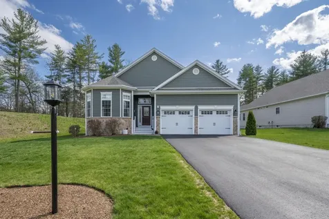 19 Pumpkin Patch Way Londonderry NH 03053