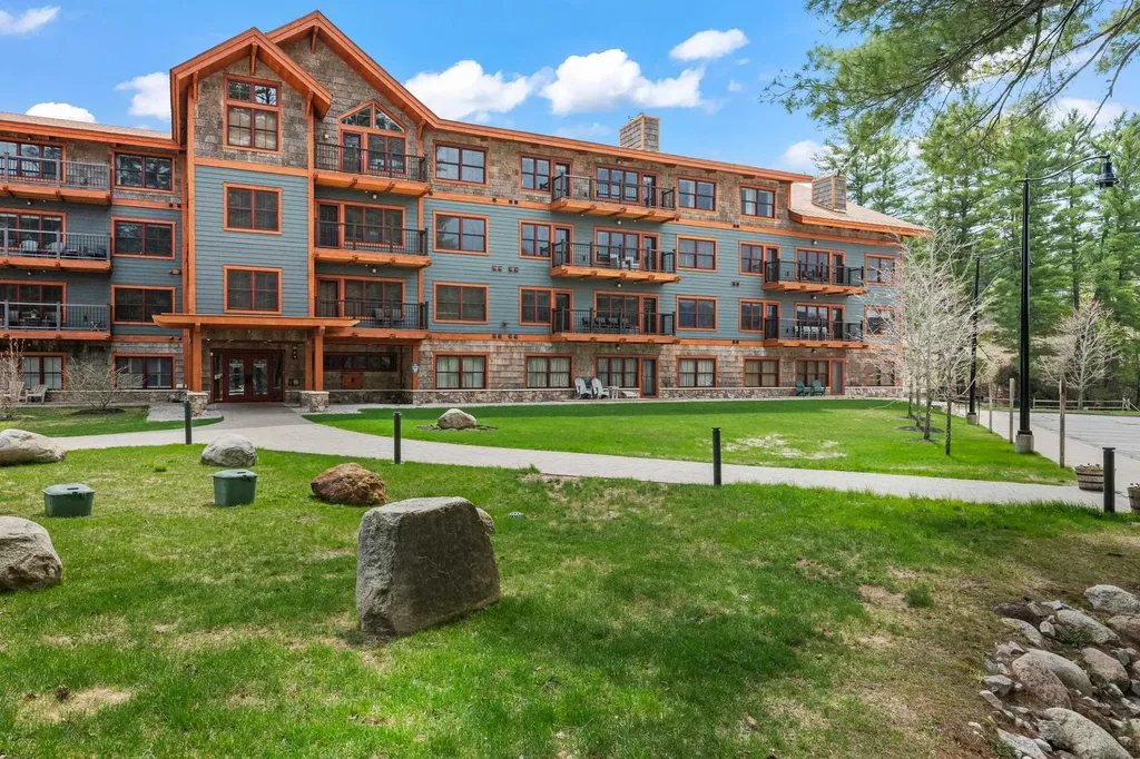 235 Skimobile Road Conway NH 03860