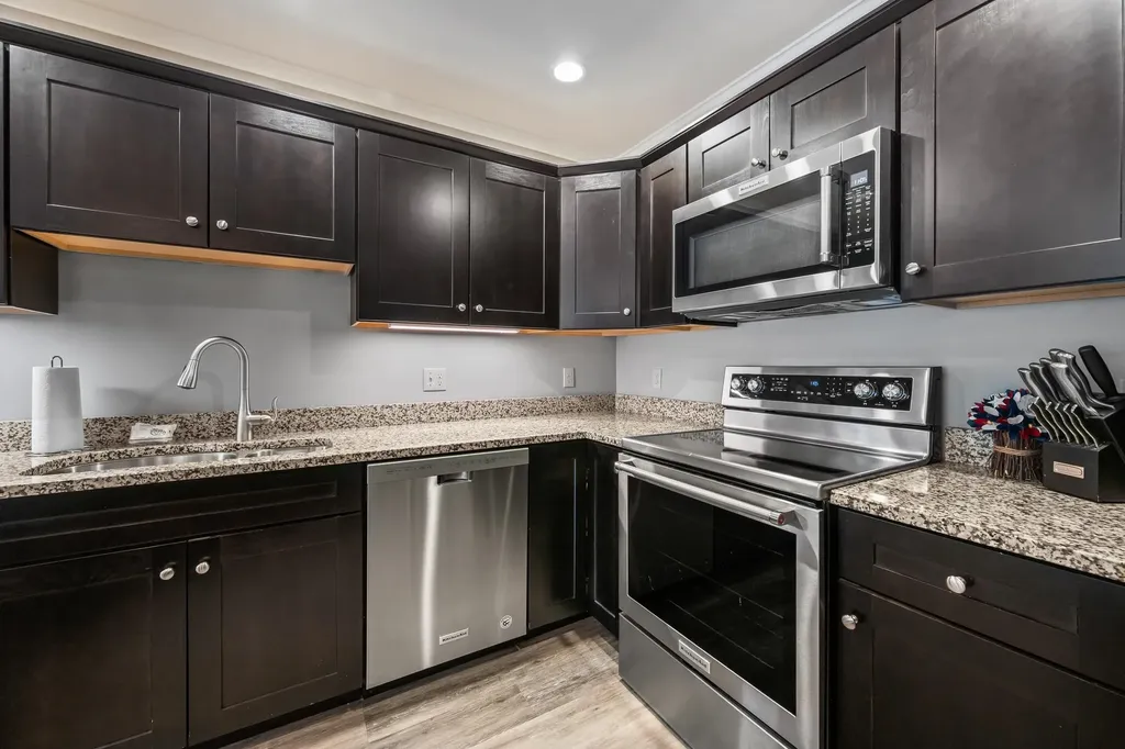 235 Skimobile Road Conway NH 03860