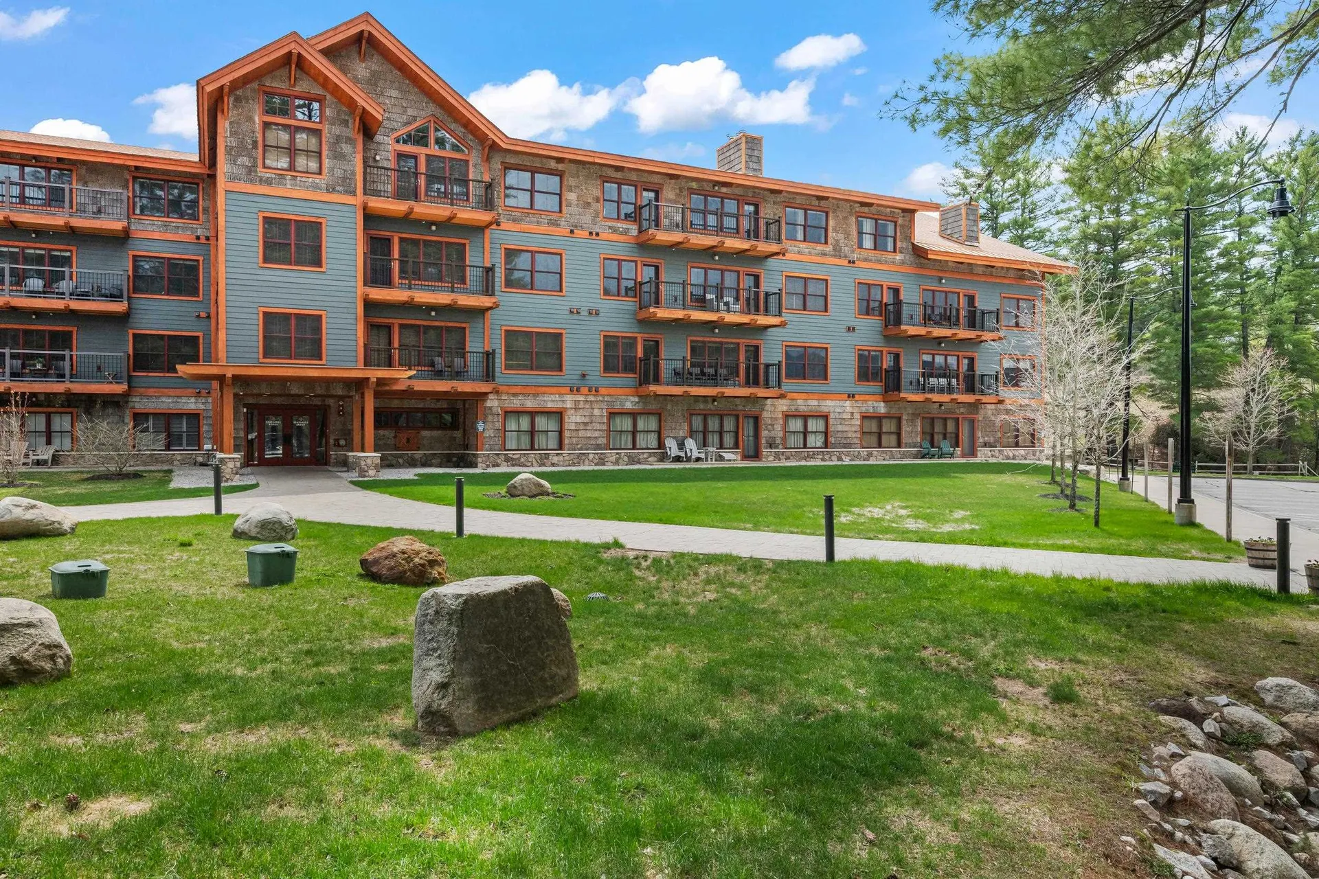 235 Skimobile Road Conway NH 03860