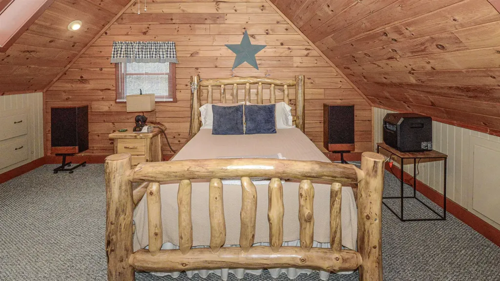 18 Charles Road Conway NH 03813