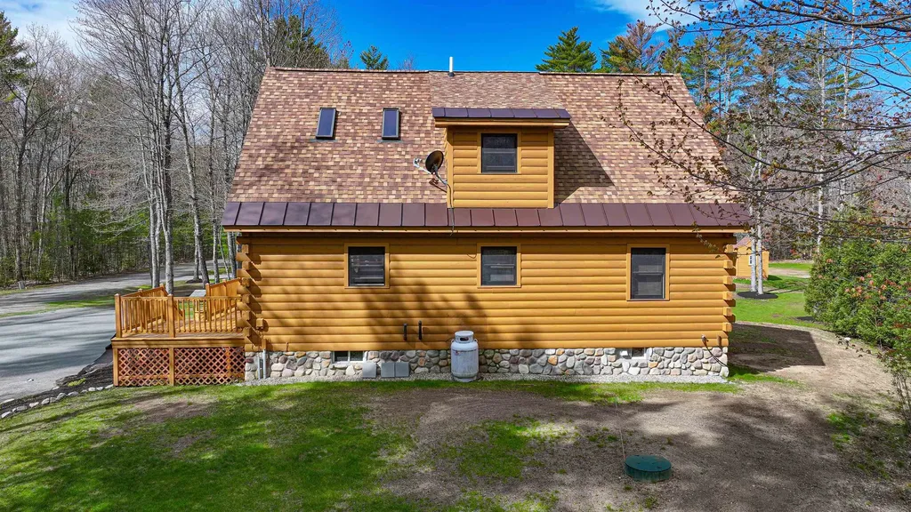 18 Charles Road Conway NH 03813