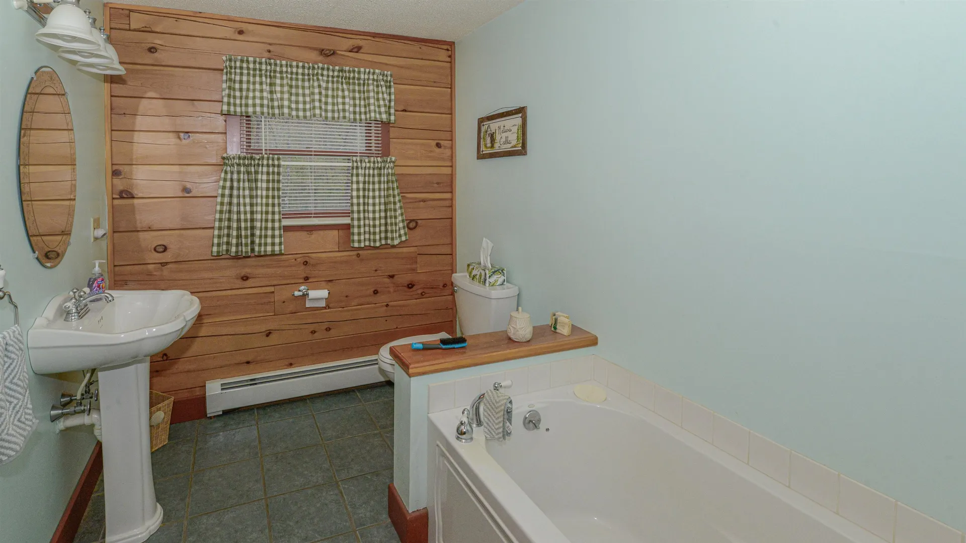 18 Charles Road Conway NH 03813