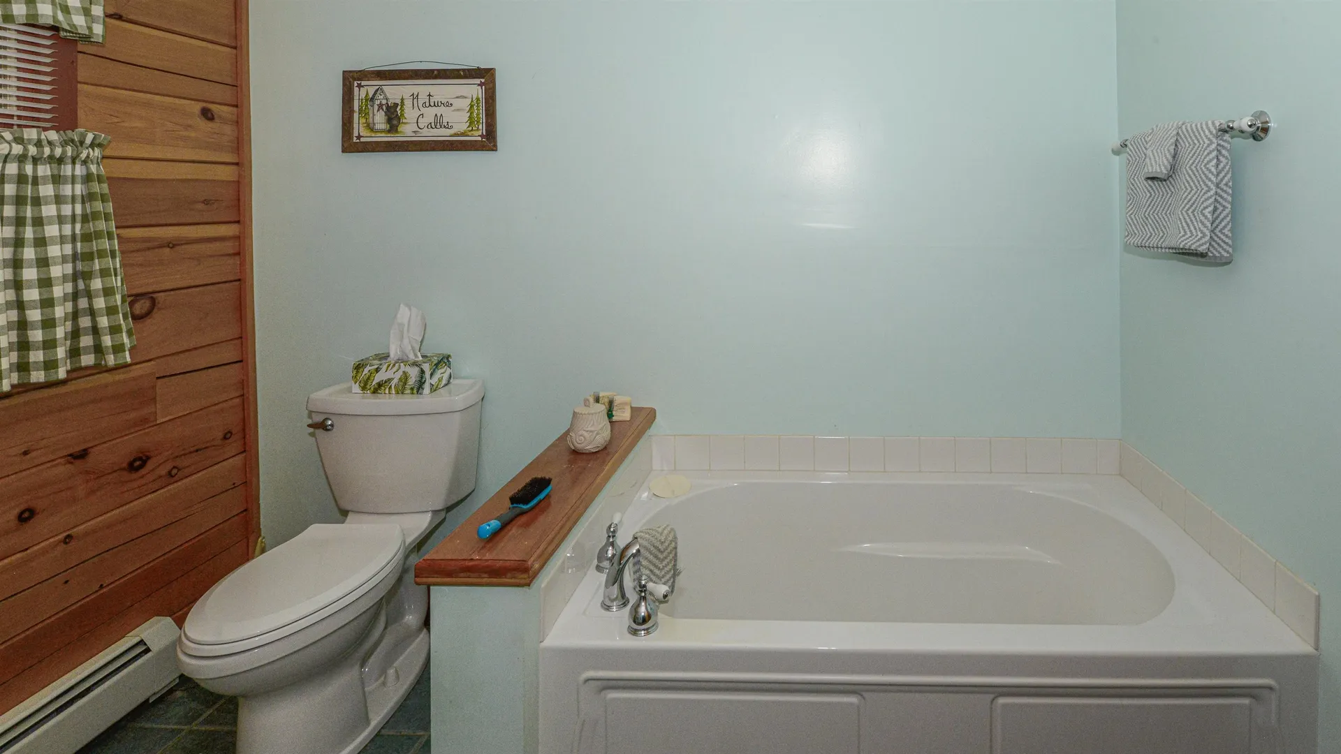 18 Charles Road Conway NH 03813