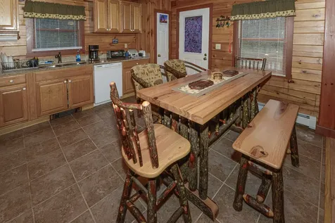 18 Charles Road Conway NH 03813