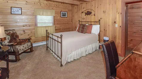 18 Charles Road Conway NH 03813