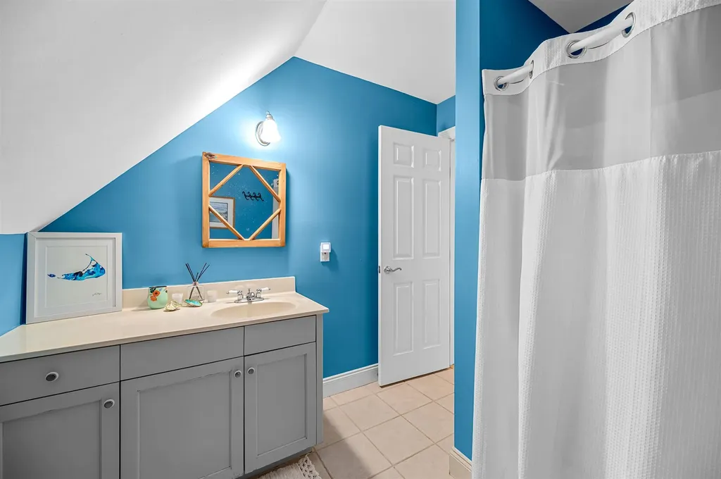 400 Loomis Highlands Road Waterbury VT 05677