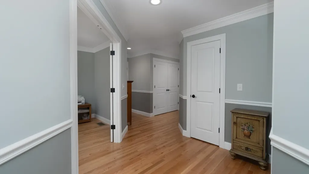 6 Anita Drive Hudson NH 03051