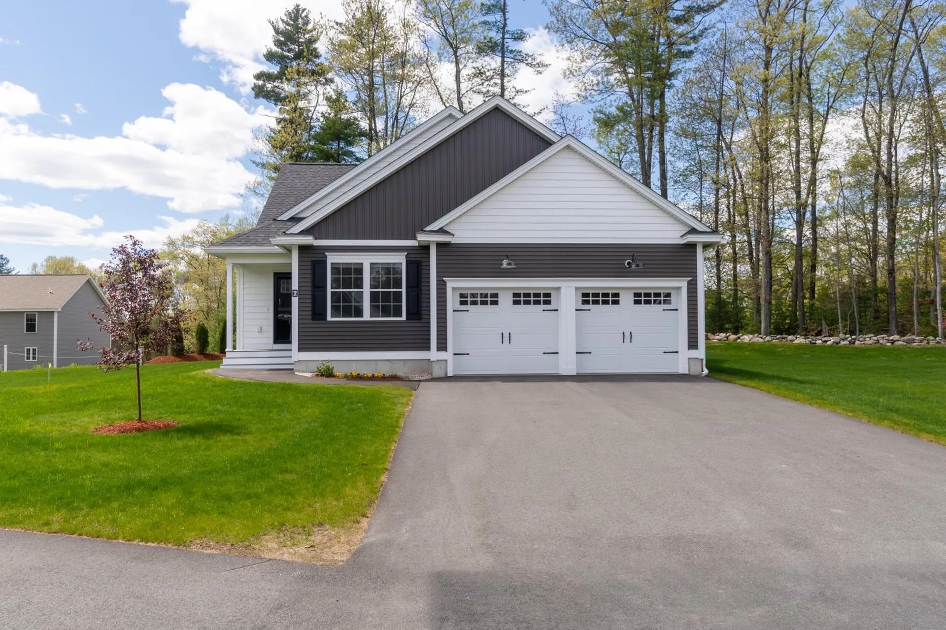 6 Anita Drive Hudson NH 03051