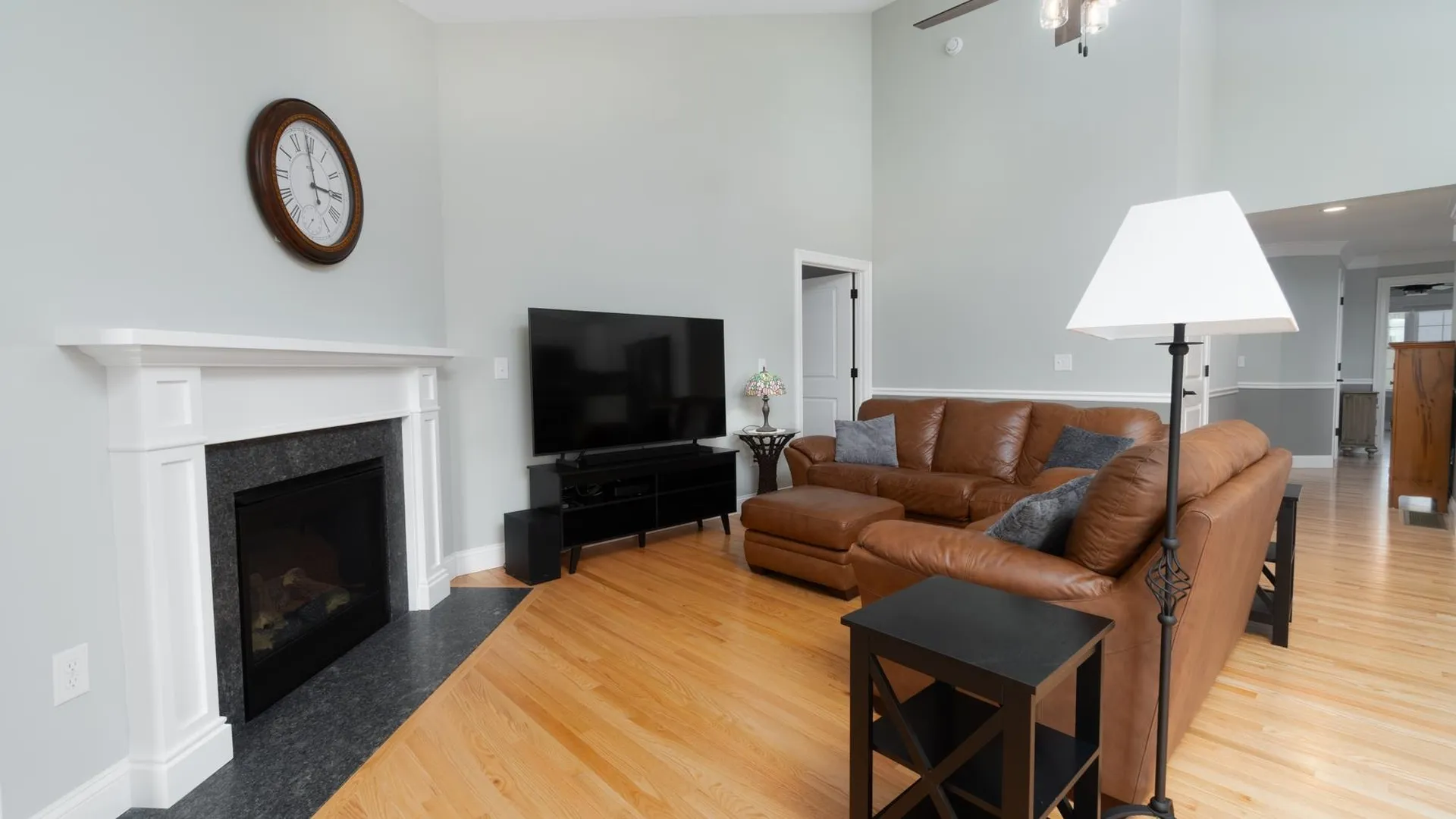 6 Anita Drive Hudson NH 03051
