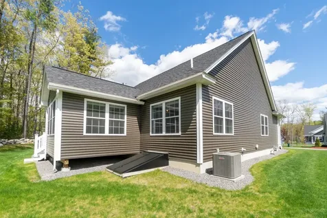 6 Anita Drive Hudson NH 03051