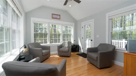 6 Anita Drive Hudson NH 03051