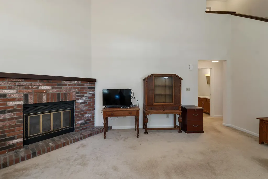 2 Aspen Lane Merrimack NH 03054