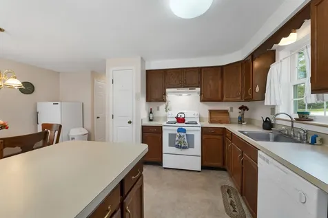 2 Aspen Lane Merrimack NH 03054