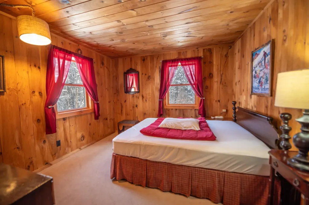 48 Upper Highlands Loop Dover VT 05356