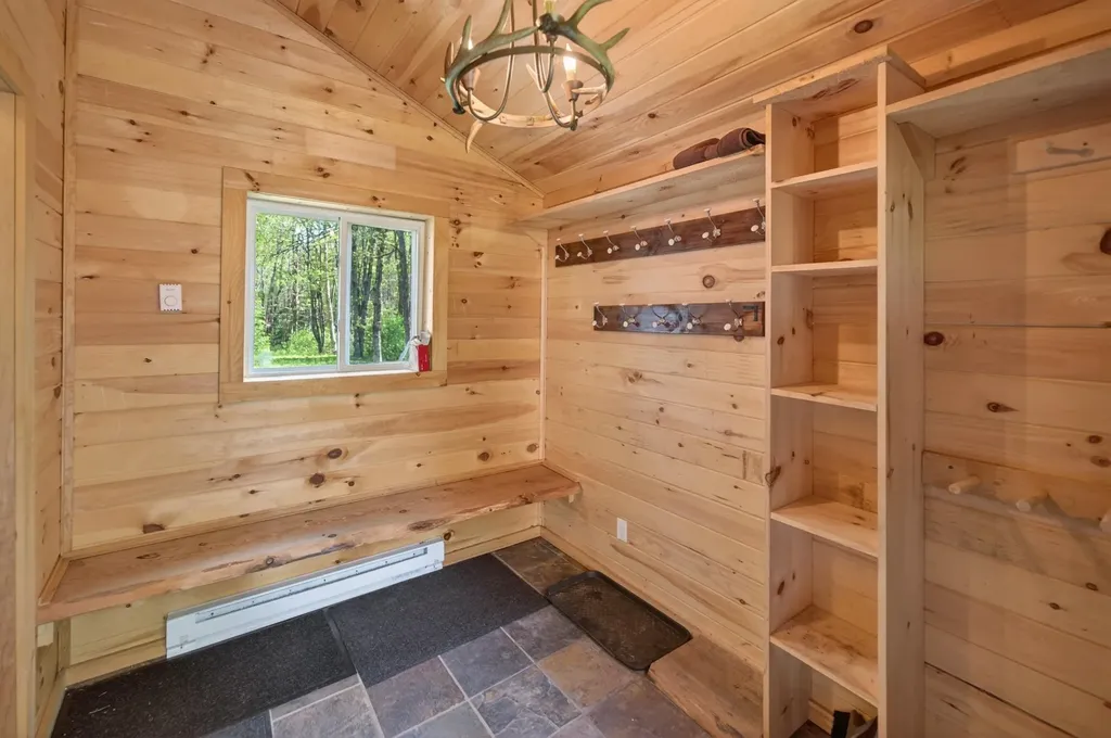 48 Upper Highlands Loop Dover VT 05356