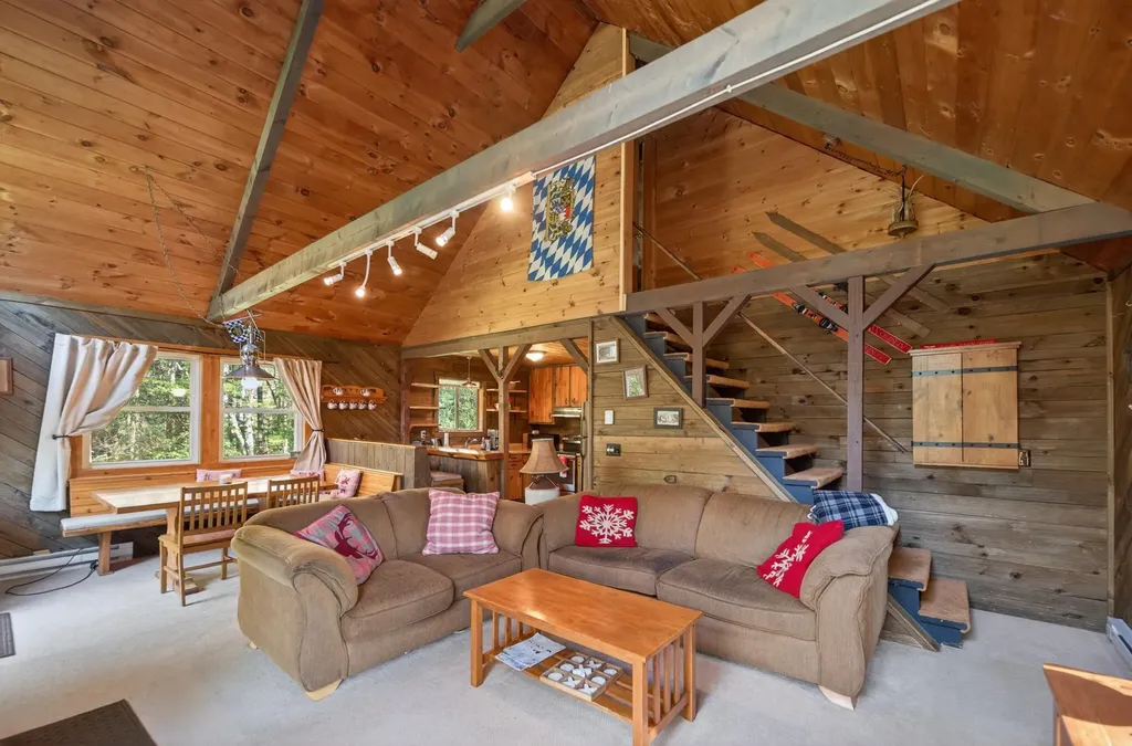 48 Upper Highlands Loop Dover VT 05356