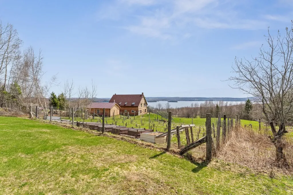 145 Jeffries Road Newport Town VT 05857