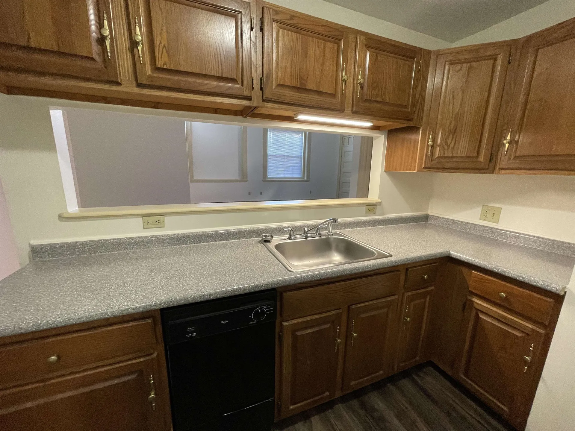 521 Pine Street Manchester NH 03102