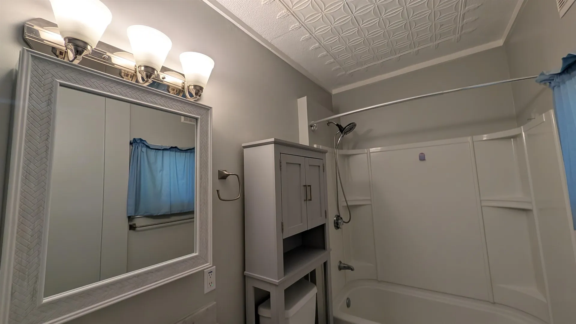 68 Charles Street Rochester NH 03867