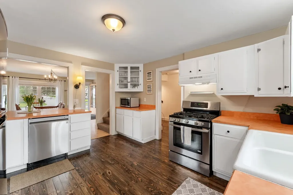 25 Birch Street South Burlington VT 05403