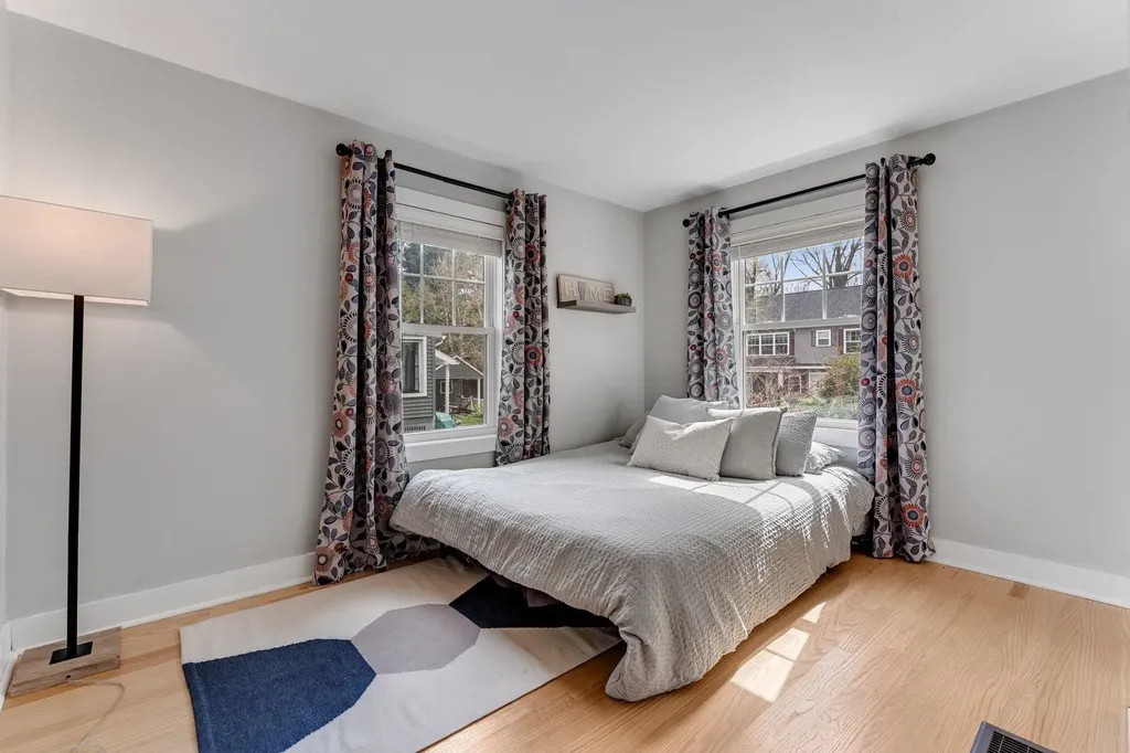 25 Birch Street South Burlington VT 05403
