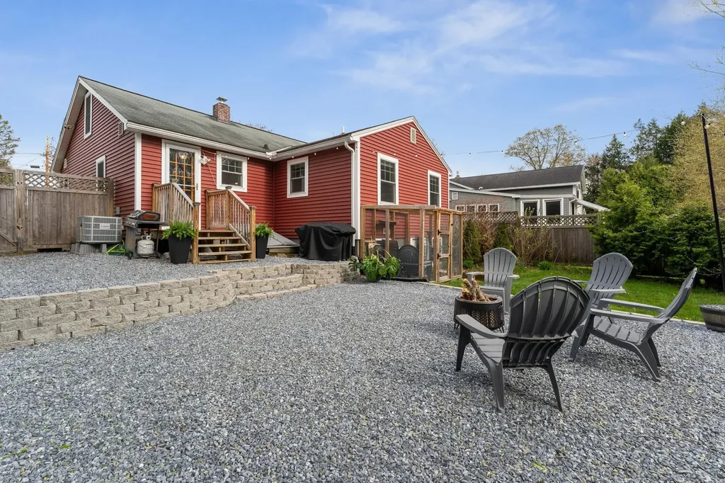 25 Birch Street South Burlington VT 05403